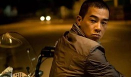 应采臣爆料陈小春的视频,揭秘明星幕后生活瞬间