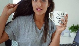 美国女网红爆料新闻报道,揭秘新闻报道背后的真相